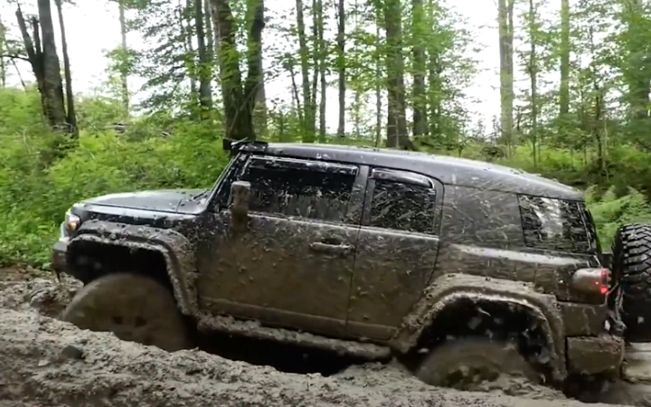 Рада підтримала за основу посилення штрафів за джипінг на територіях природно-заповідного фонду