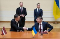 Україна та Латвія погодили взаємне визнання та обмін посвідчень водія