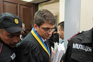 Киреев по традиции не дал адвокату Тимошенко времени 