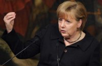 Меркель: Еврозону ожидают трудные, болезненные годы