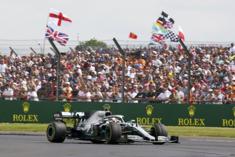 Прем'єр-міністр Великобританії наполіг на проведенні британського етапу Формули-1