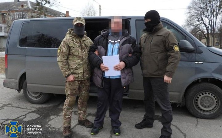На Харківщині затримали місцевого депутата, який наказав переобладнати лікарні під госпіталі для рашистів