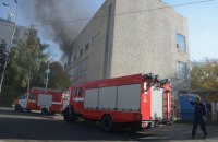 В Киеве горело здание завода "Транссигнал" на Жилянской (обновлено)