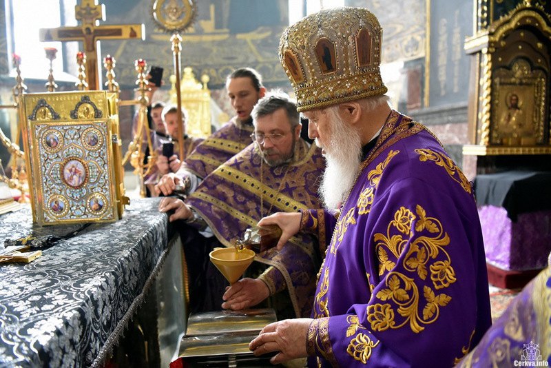 В УПЦ Киевского патриархата миро варили самостоятельно
