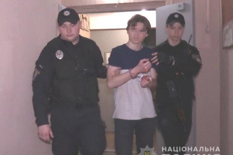 Полиция Киева задержала 15-летнего подростка за покушение на мать и бабушку