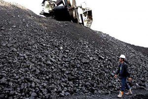 Поставки угля из России возобновились, но осуществляются "неритмично"