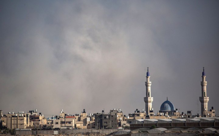 ЗМІ: щонайменше 27 палестинців загинули внаслідок ударів Ізраїлю поблизу Рафаха