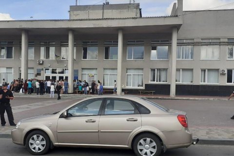 Поліція порушила справу за фактом підрахунку голосів за територією виборчої дільниці в Київській області