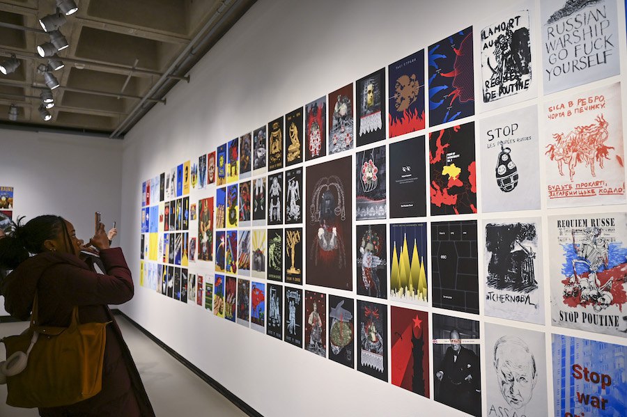 Відкриття виставки «Українські Плакати Воєнного Часу: 2022–2025. Шлях Спротиву», університет Колгейт