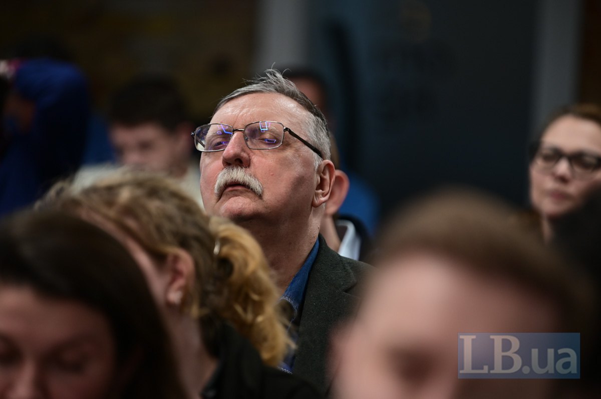 Ігор Бураковський, Інститут економічних досліджень