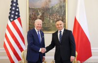 Президенти США та Польщі обговорили допомогу Україні  