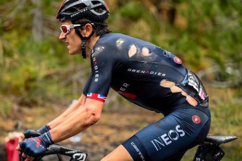 Топ-фаворит Джиро д'Италия-2020 сошел из-за перелома тазовой кости в результате падения