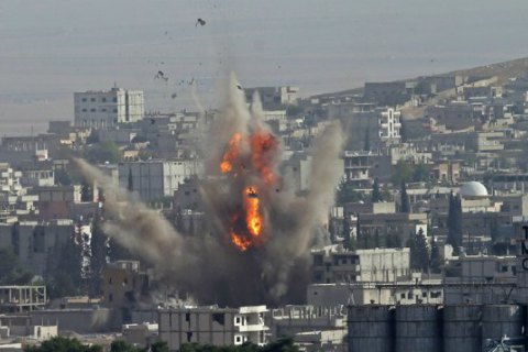 Сирийская армия и российская авиация сбросили на Дамаск зажигательные бомбы, - СМИ