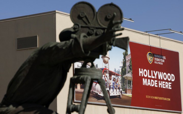 Війна за Warner Bros. і системна криза Голлівуду як діагноз часу 