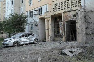 По центру Донецка стреляют