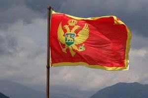 Россия возмутилась черногорскими билбордами о "русском сапоге на шее"