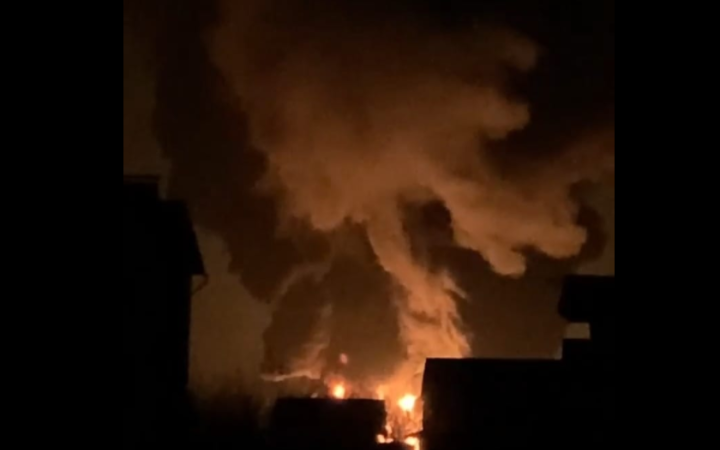 У російському Ангарську стався вибух на нафтокомбінаті, є загиблі 