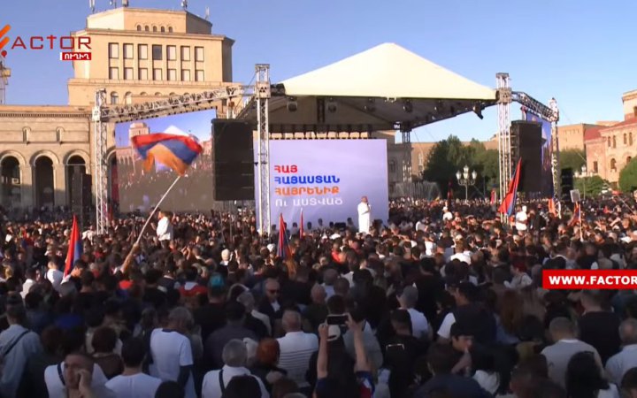 У Вірменії тривають протести з вимогою відставки прем'єра Пашиняна через делімітацію кордону з Азербайджаном