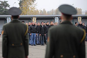 Сегодня в Украине начался последний призыв на срочную военную службу