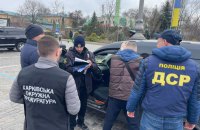 Правоохоронці викрили в двох областях організаторів незаконного переправлення чоловіків за кордон