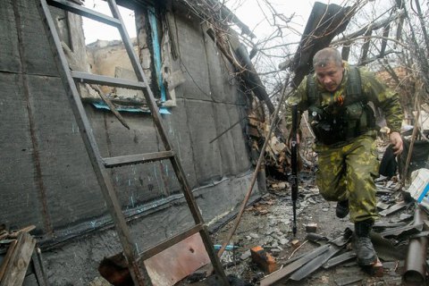 Боевики 12 раз обстреляли силы АТО на Донбассе