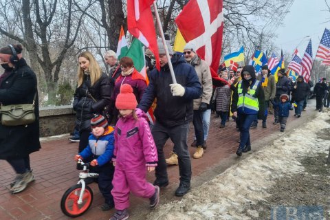 В центре Киева состоялся марш иностранцев в поддержку Украины