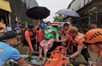 На Філіппінах через ураган загинули понад 120 людей