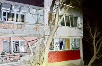 Унаслідок ворожого обстрілу Нікополя пошкоджено будинки, загорілася газова труба
