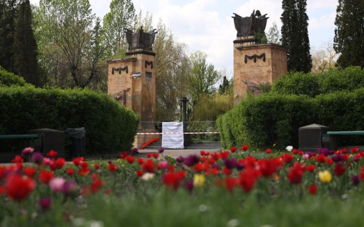 У Львові розпочали ексгумацію радянських поховань із Пагорба Слави