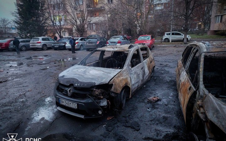 У Одесі унаслідок дронової атаки постраждали люди (доповнено)