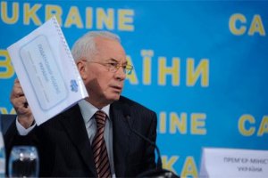 Азаров запевнив німців, що Тимошенко - не політв'язень