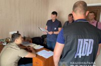 У Запоріжжі поліцейський вимагав  у підприємця 35 тис. гривень "відкатів" щомісяця