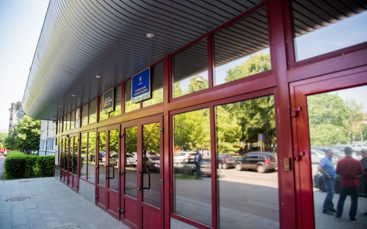 Детектив НАБУ у відрядженні потрапив до аварії в Івано-Франківській області: Бюро обіцяло сприяти встановленню істини