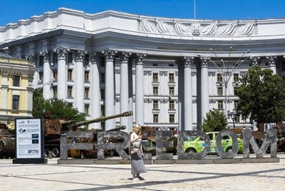 Нова стратегія зовнішньої політики: подолати розрив із реальністю 