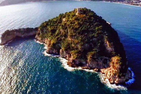 Син ексвласника "Мотор Січі" Богуслаєва купив острів за 10 млн євро, - італійський ЗМІ