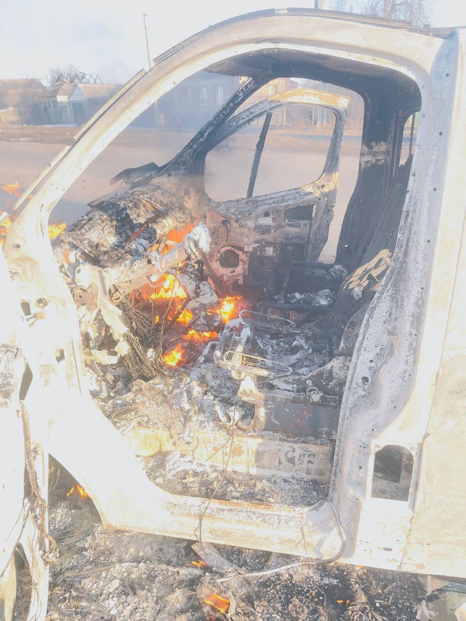 Знищене цивільне авто у Вовчанську 8 березня 2024 року