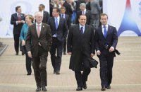Медведев заинтриговал лидеров стран "Большой восьмерки"