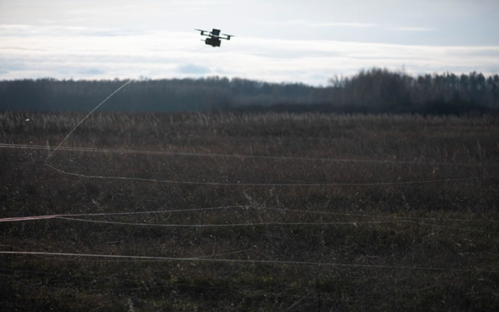 Російський fpv-дрон атакував цивільного під час польових робіт у Запорізькій області