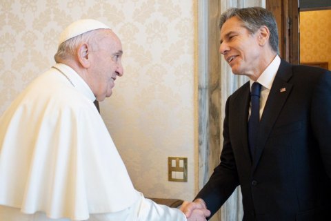 Госсекретарь США Блинкен встретился в Ватикане с Папой Римским Франциском
