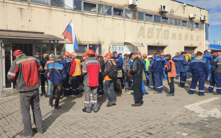 ​14 тисяч цивільних росіян прибудуть у Маріуполь 1 листопада, - Андрющенко