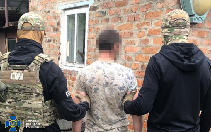 СБУ затримала безробітного, який передавав ворогу графіки бойових вильотів авіації ЗСУ на Хмельниччині