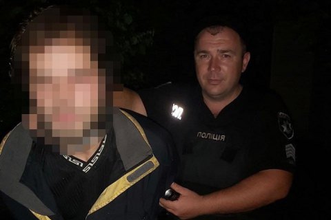 В Харькове полицейские со стрельбой задержали рецидивиста, который обворовал храм