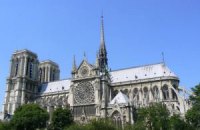 Собор Парижской Богоматери меняет колокола