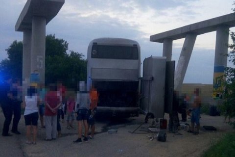 На трассе Киев - Одесса загорелся экскурсионный автобус с детьми