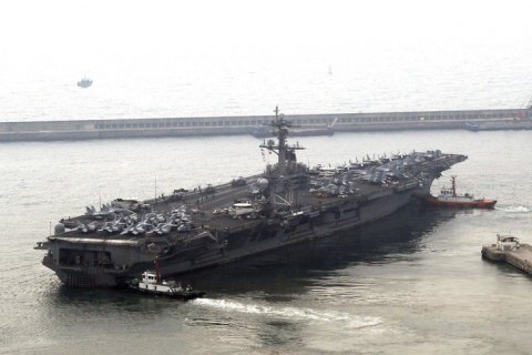 США направили атомный авианосец к берегам Кореи