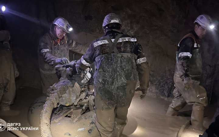 На Дніпропетровщині через аварію на шахті загинули двоє гірників