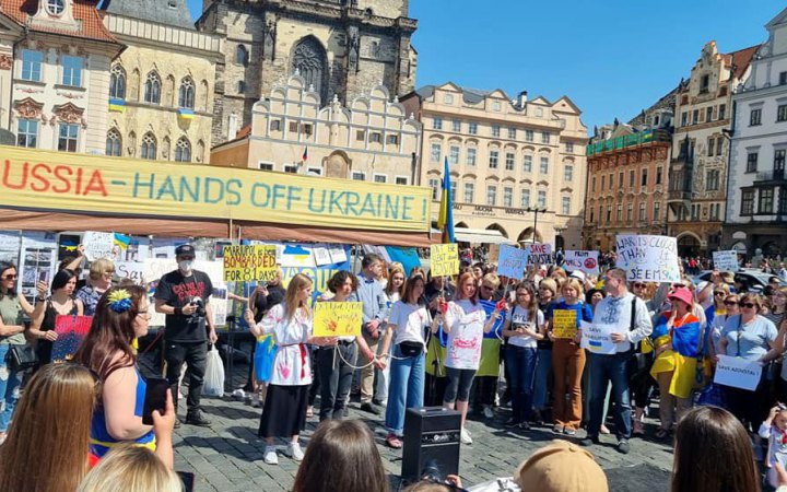 В Праге организовали акцию в поддержку защитников Мариуполя, - Перебийнис
