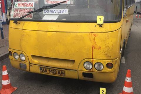 Водія маршрутки, яка збила насмерть двох людей у Києві, заарештовано