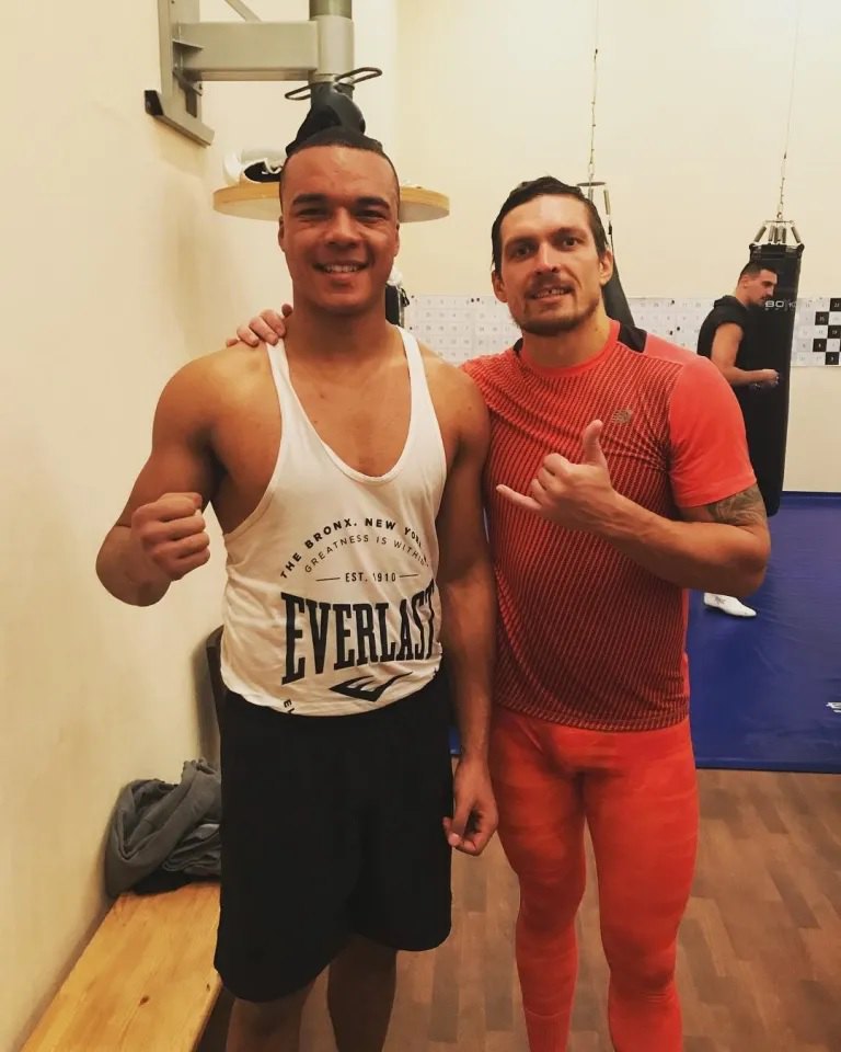 Вордлі й Усик у тренувальному таборі