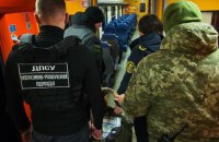 У міжнародному потягу виявили понад 1000 пачок контрабандних сигарет 